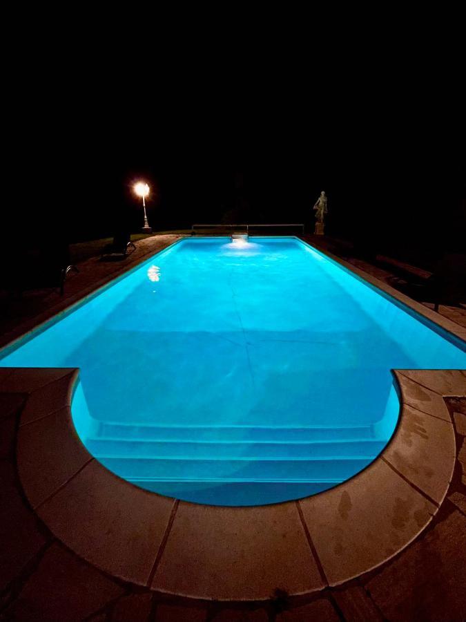 La Villa Perroquet Poncins Екстериор снимка
