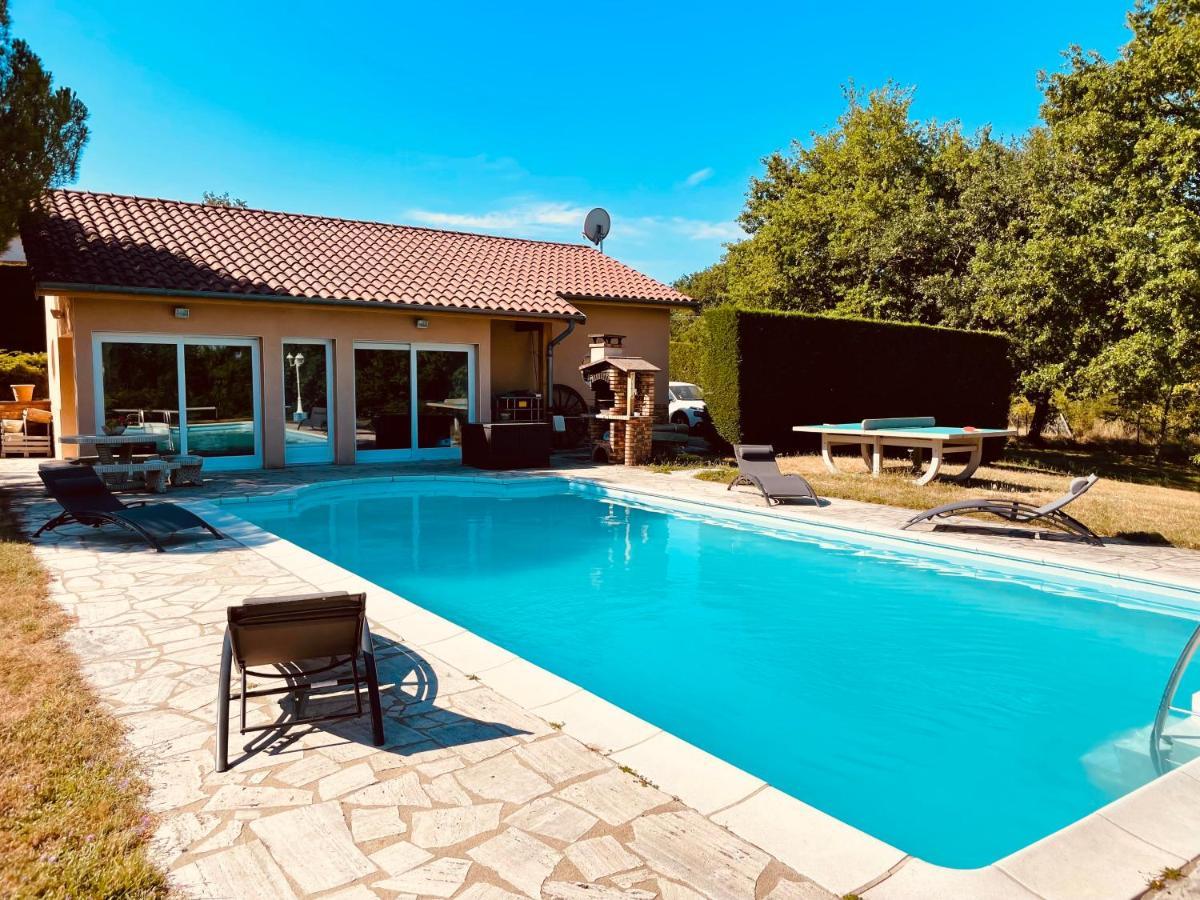 La Villa Perroquet Poncins Екстериор снимка